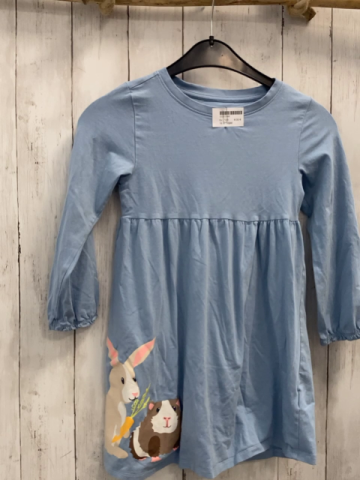 H&M  Kleid  Gr. 122  hellblau Hase + Meerschweinchen 
