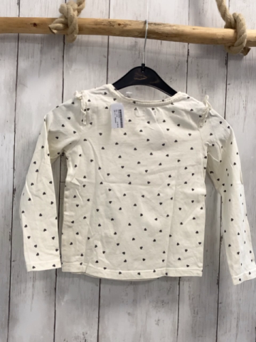 Okaidi Langarmshirt  Gr. 110  weiß bunte + graue Herzen mit Türmen 