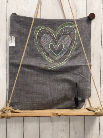 neu  Schaltuch  grau Herz aus bunten Steinen 