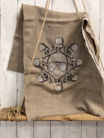 neu  Schaltuch  sand Totenköpfe Knochen aus bunten Steinen 