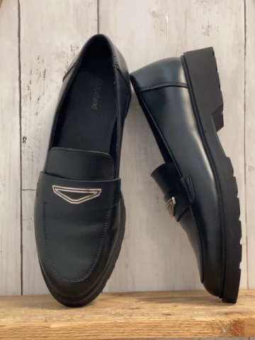  Schuhe  Gr. 38  schwarz silber Schnalle 