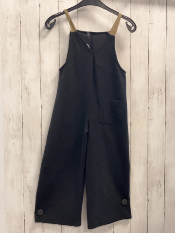 Zara  Latzhose  Gr. 140  grau breiter Schlag 