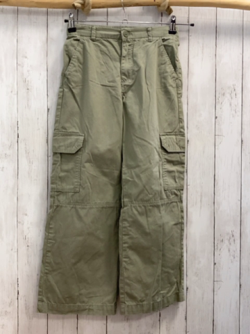 H&M Hose  Gr. 146  kiwi Gummizugbund aufgesetzte Taschen  