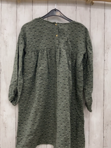 H&M  Kleid  Gr. 134  kiwi schwarze Blätter weiße Blüten 