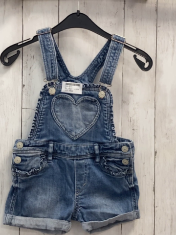 H&M  Latzshorts  Gr. 110  blau Jeans Herz 