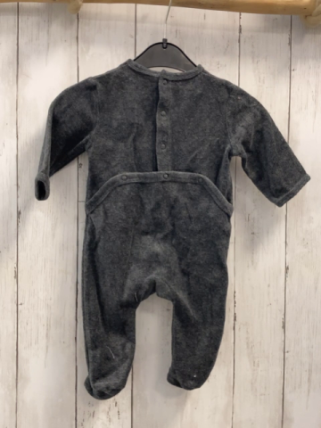 Kiabi Strampler  Gr. 62  grau Nicky Bär mit hellblauem Schal