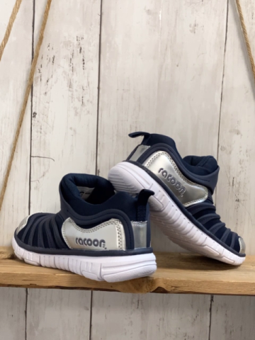 neu Racoon  Schuhe  Gr. 32  blau silber Kappe + Seitenteile weiße Sohle 