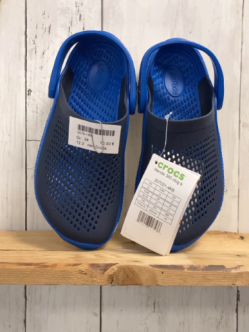 neu Crocs  Gummischuhe  Gr. 34  blau hellblau weiße Sohle 