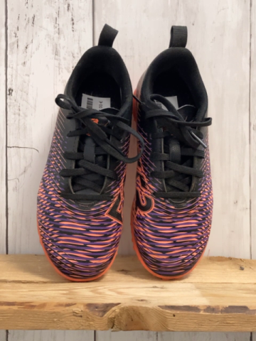 Puma  Fußballschuhe  Gr. 30  schwarz apricot  Druck + Sohle 