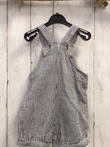 Name it  Latzshorts  Gr. 80  grau hellgraue Streifen 