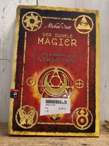   Buch Der dunkle Magier Die Geheimnisse des Nicholas Flamel 
