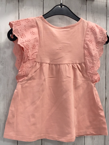  T-Shirt Gr. 104  rosa Lochmuster am Ärmel
