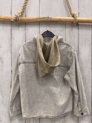 Zara  Hemd  Gr. 122  hellgrau Jeans sand Kapuze 