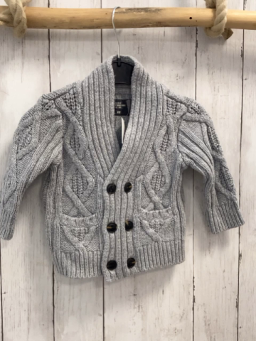 H&M  Strickjacke  Gr. 68  hellgrau Zöpfe Rippen 