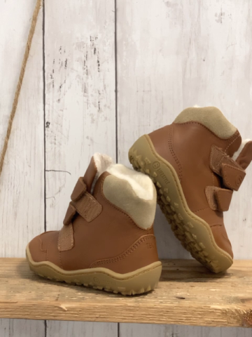 BLifestyle  Boots  Gr. 24  braun weißes Lammfellfutter NP 80 € 