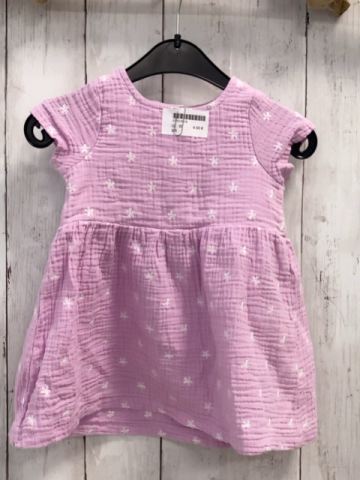  Kleid Gr. 80  flieder weiße Blumen musselin