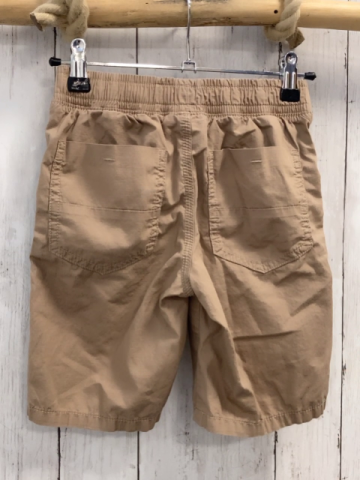  Shorts Gr. 122  beige schwarze Kordel