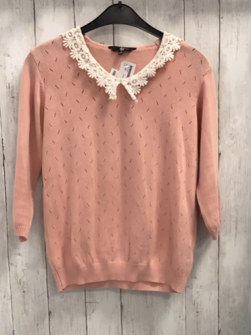  Pullover  Gr. 152  rosa Strick weißer Häkelkragen 