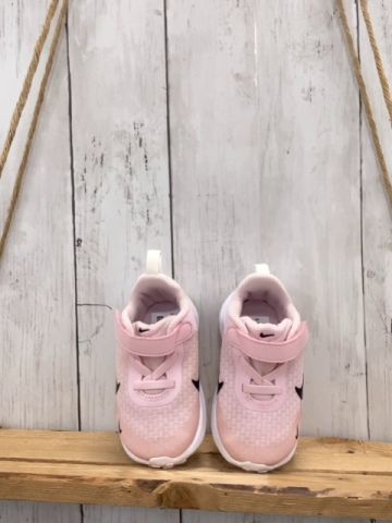 Nike  Schuhe  Gr. 22  rosa schwarzes Label weiße Sohle 