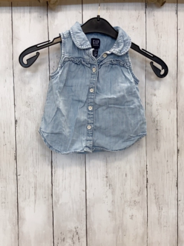 GAP Sommerbluse  Gr. 80  blau Jeans Kragen Rüschen 