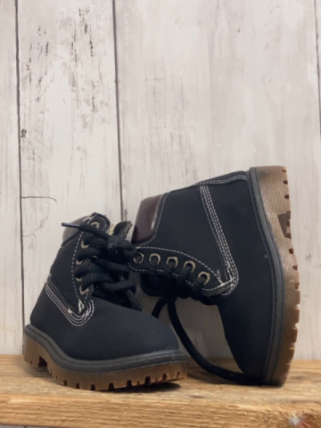  Boots  Gr. 22  schwarz weiße Nähte brauner Bund Teddyfutter 
