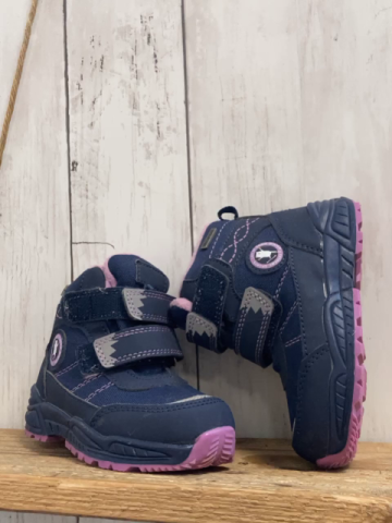   Boots  Gr. 22  blau rosa Nähte gefüttert 
