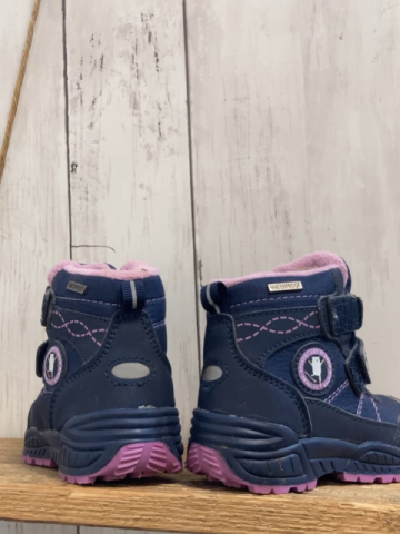   Boots  Gr. 22  blau rosa Nähte gefüttert 