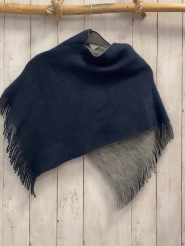 S´Oliver  Poncho  Gr. 116  blau hellgrau Strick Fransen 