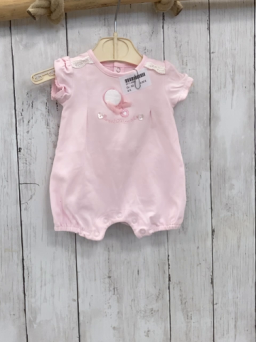   Playsuit  Gr. 62  rosa weßie Spitzenborte Stickerei mit Schleife 