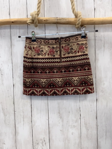 Mayoral Rock Gr. 128  beige rot braun 