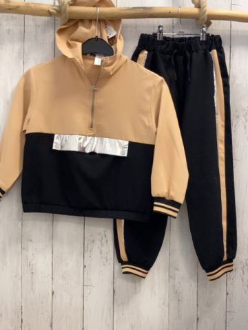 2tlg neu zara Jogginganzug Gr. 122/128  beige schwarz silber