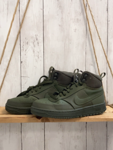 Nike  Boots  Gr. 40  oliv 