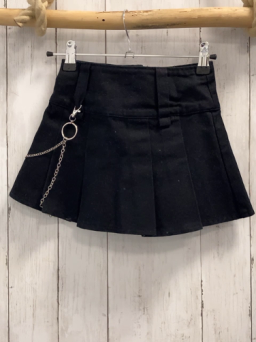 Reserved  Rock Gr. 116  schwarz mit silber Ketten 