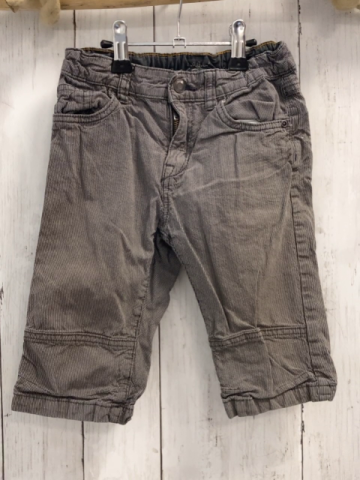 H&M  Shorts  Gr. 116  grau hellgraue Streifen  Bund verstellbar 
