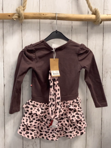neu 2tlg Dirkje  Kleid + Stirnband  Gr. 98  braunes Oberteil mit Pailettenschrift rosa Rock mit schwarz braunem leoprint NP 27,99 € 