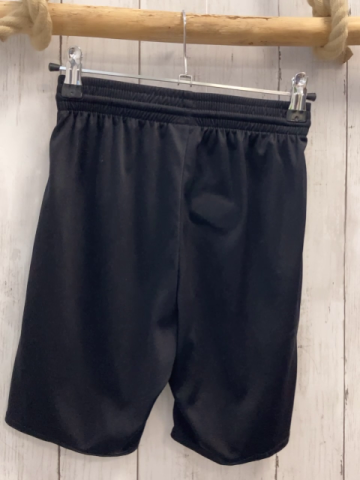 Jako  Sportshorts  Gr. 140  schwarz weiße Schrift 