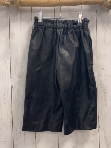zara Hose Gr. 86  schwarz Kunstleder