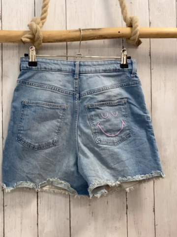 H&M  Shorts  Gr. 170  blau Jeansonnenblumen lavendel Schrift 