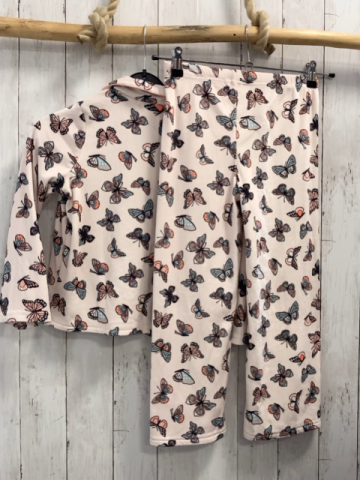 2tlg  Schlafanzug  Gr. 122  creme bunte Schmetterlinge apricot Bund 