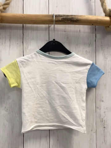 Reserved  T-Shirt  Gr. 62  weiß mint Bund gelb hellblaue Ärmel Figur Schrift 