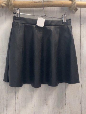 H&M  Rock Gr. 128  schwarz lederoptik Bund verstellbar 