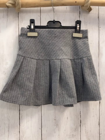 H&M Rock Gr. 116  grau hellgraue Streifen
