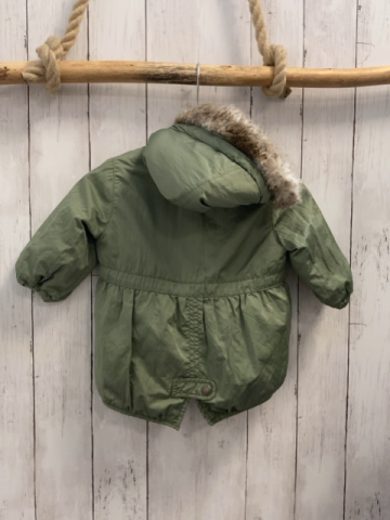 H&M  Winterjacke  Gr. 74  iwi Kapuze mit abtrennbarem Fellbund 