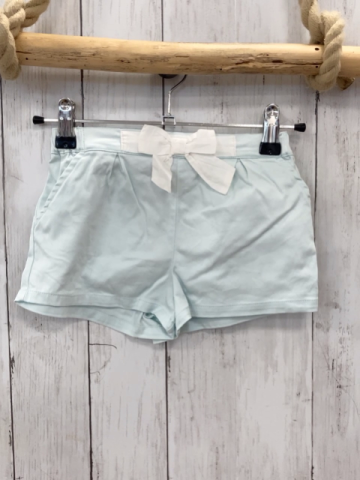  Shorts Gr. 104  hellblau weiße Schleife