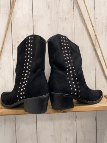  Stiefel Gr. 40  schwarz silber Nieten NP 79,90€