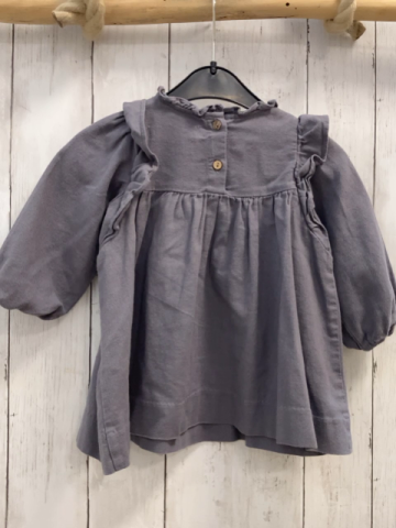Zara  Kleid  Gr. 80  grau beige Ziernähte gesmoktes Oberteil 
