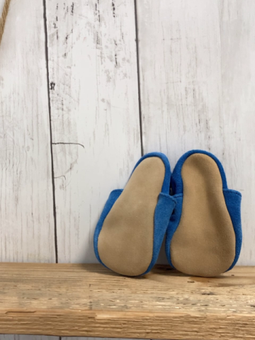   Hausschuhe Gr. 16/17  blau hellbrauner Bärenkopf 