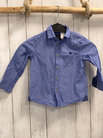   Hemd  Gr. 104  hellblau dunkelgraue Punkte 