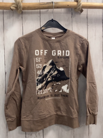 Pulli Gr. 134  beige weiße Schrift Berg