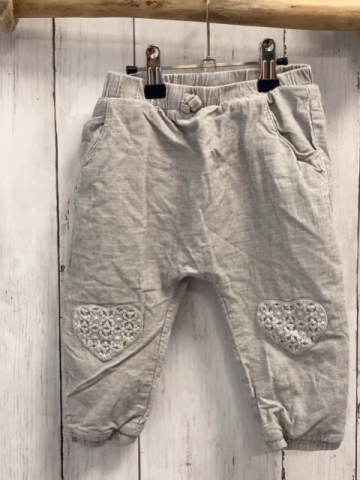   Hose  Gr. 86  grau Kord gefüttert Häkelblumen am Knie 